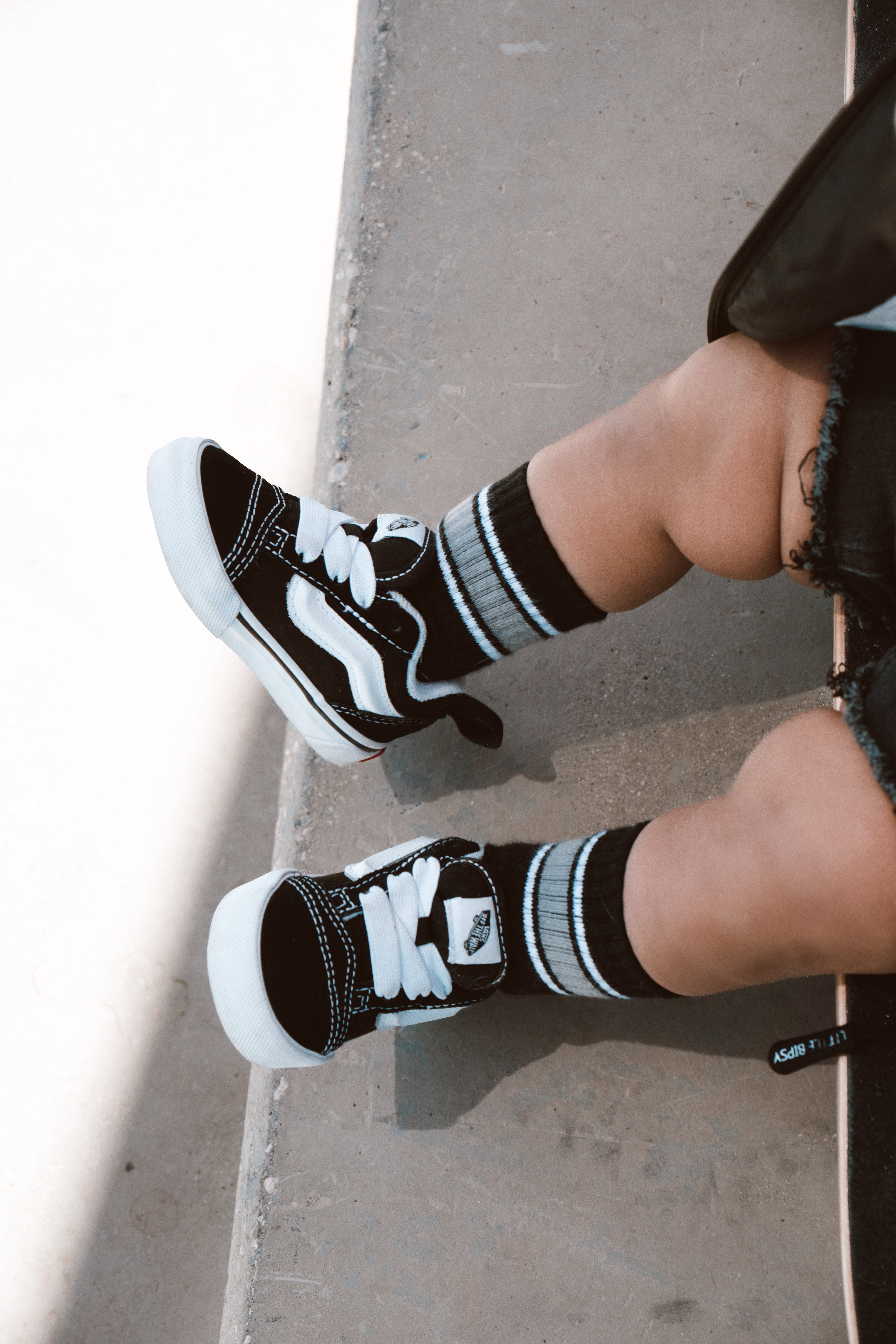 Monochrome Stripe