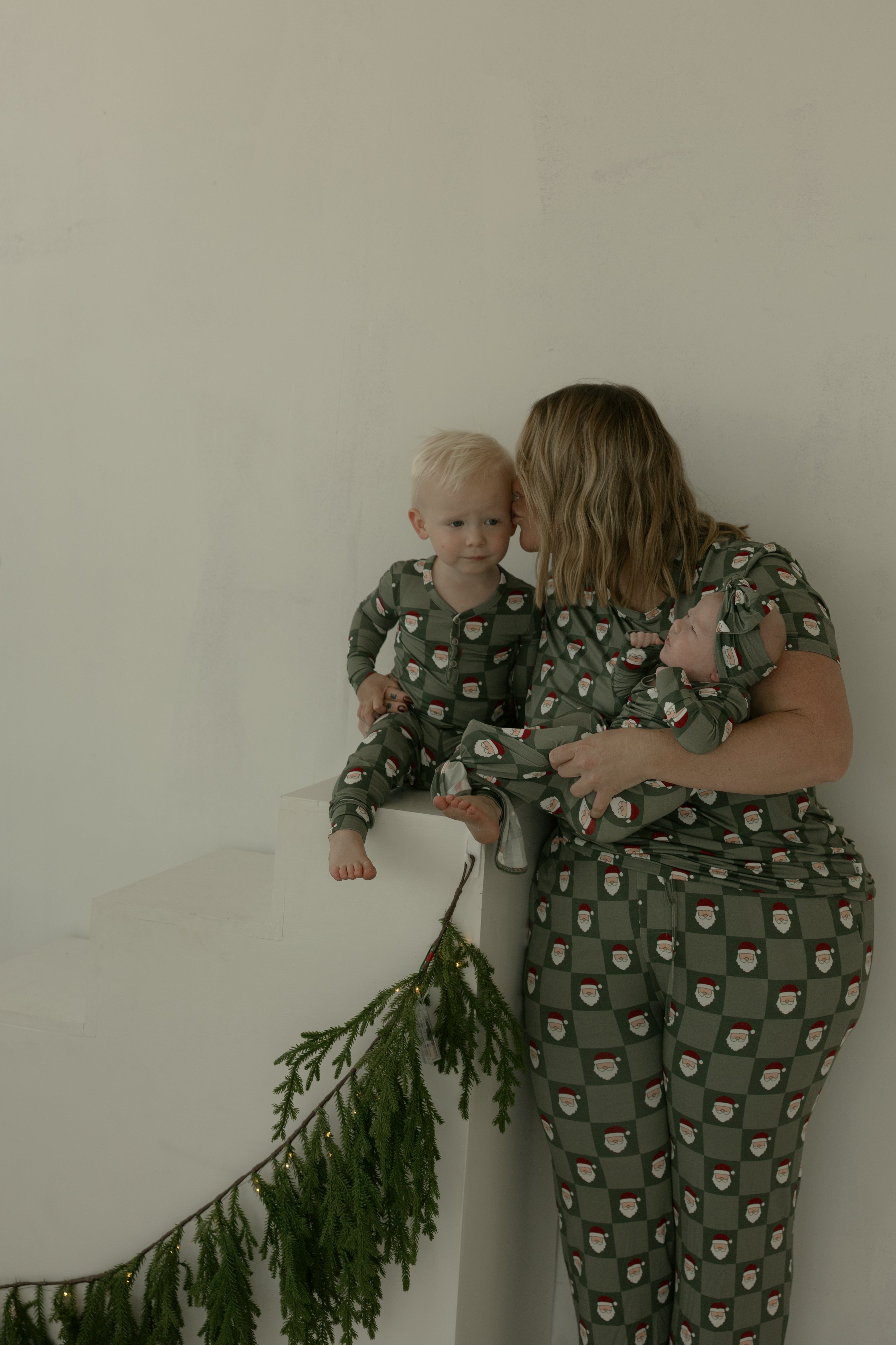 Men's Short Sleeve Bamboo Pajamas | Santa Checkerboard