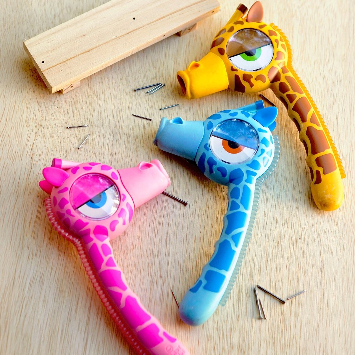 Kids Yellow Giraffe Hammer | Stretch